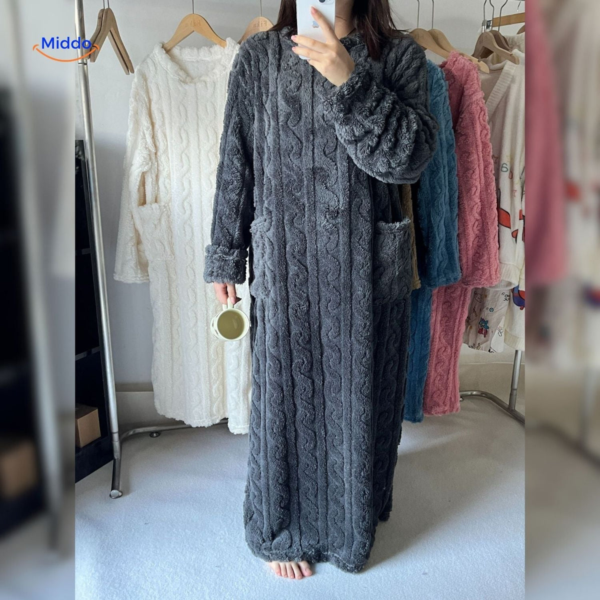 Floor-Length Fleece Wearable Blanket with Pockets – Cozy Indoor Loungewear | Thomler