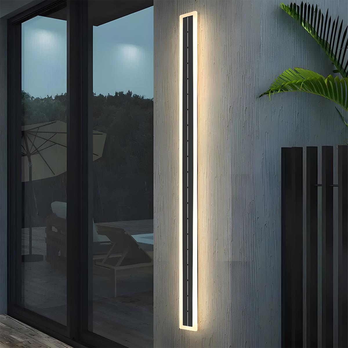 Rechargeable Sunlight-Harvesting Exterior Accent Fixture for Deck Entrance Yard Garden Pathway Facade | Thomler