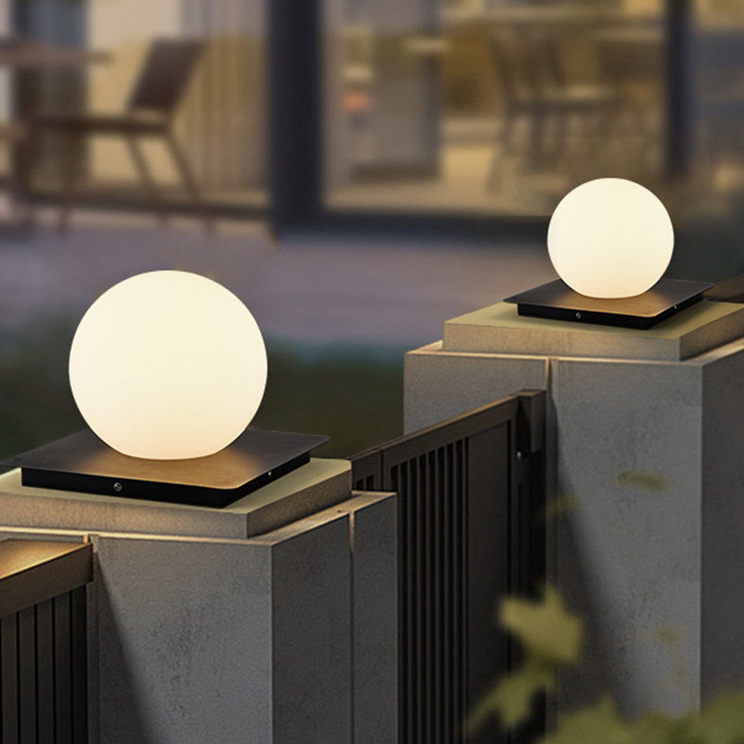 Contemporary Stainless Steel Bollard Lamp for Pathways, Driveways & Courtyards – Waterproof LED Column Light with Warm Glow | Thomler