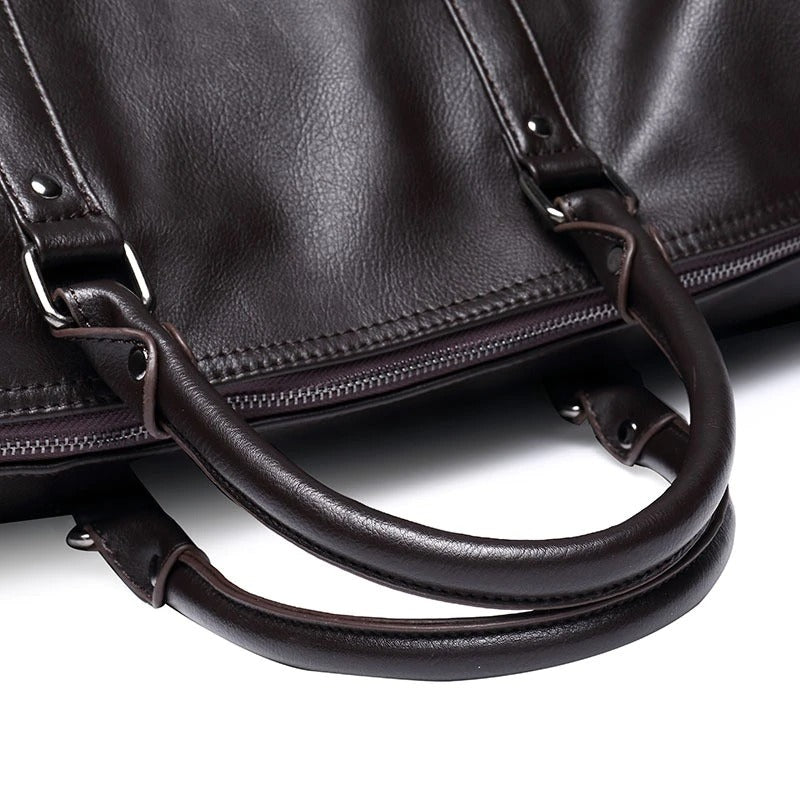 Weekender Overnight Bag in Vegan Leather – Roomy Interior with Shoulder Strap & Padded Grips for Airport Travel | Thomler