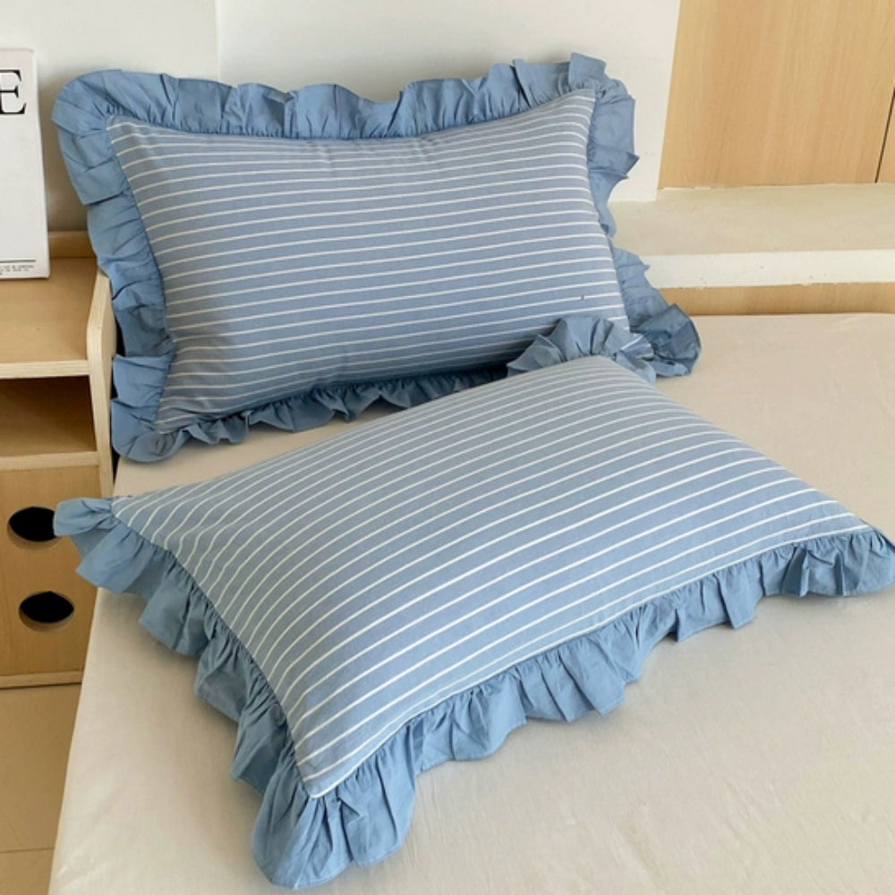 Queen Microfiber Pillowcase with Ruffle Trim & Zipper Closure – Vintage Stripe Pattern for Bedroom Décor – Soft Breathable Fabric | Thomler