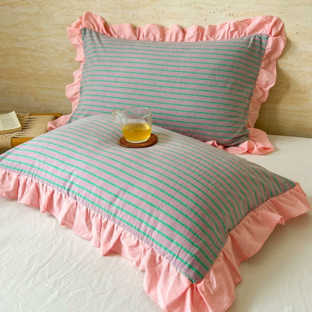 Queen Microfiber Pillowcase with Ruffle Trim & Zipper Closure – Vintage Stripe Pattern for Bedroom Décor – Soft Breathable Fabric | Thomler
