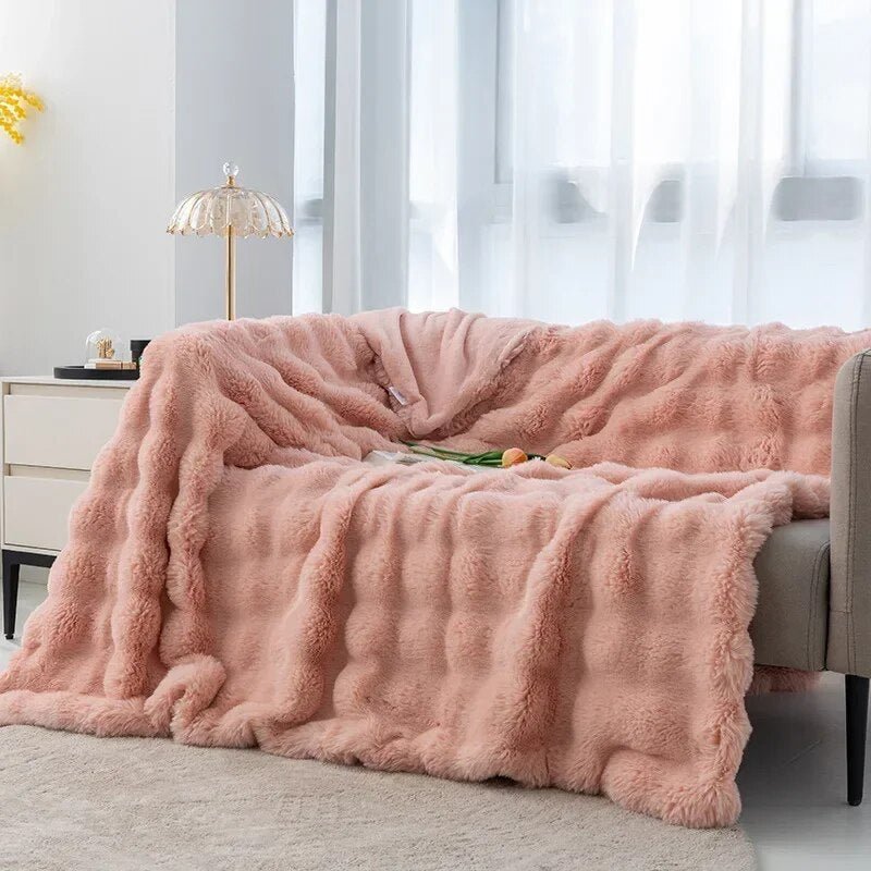 Ultra-Soft Plush Throw Blanket for Couch, Bed & Living Room – Cozy Fleece Cover for Winter Warmth | Thomler