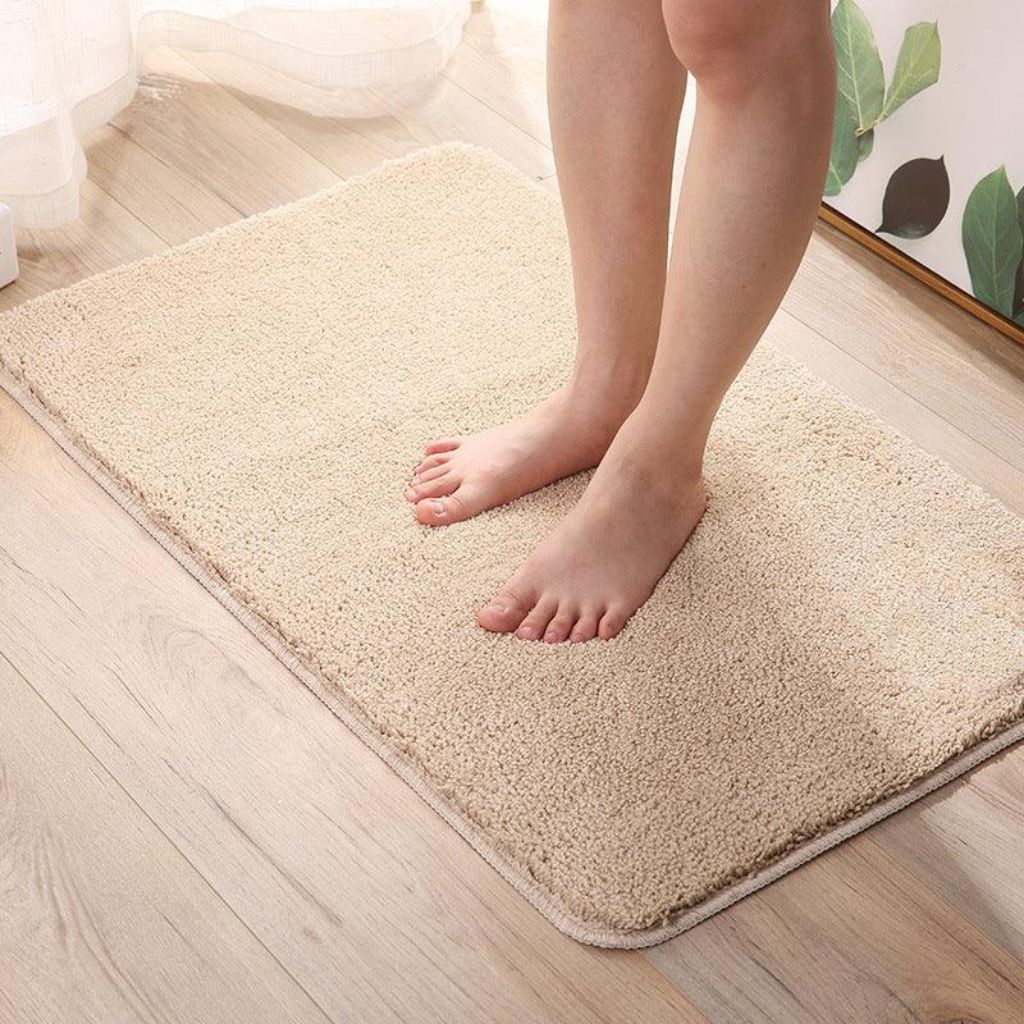 Plush Microfiber Bathroom Mat Non-Slip Fast-Dry Water Absorbent Rug for Shower Tub Kids Pets 8 Colors 5 Sizes Machine Washable | Thomler