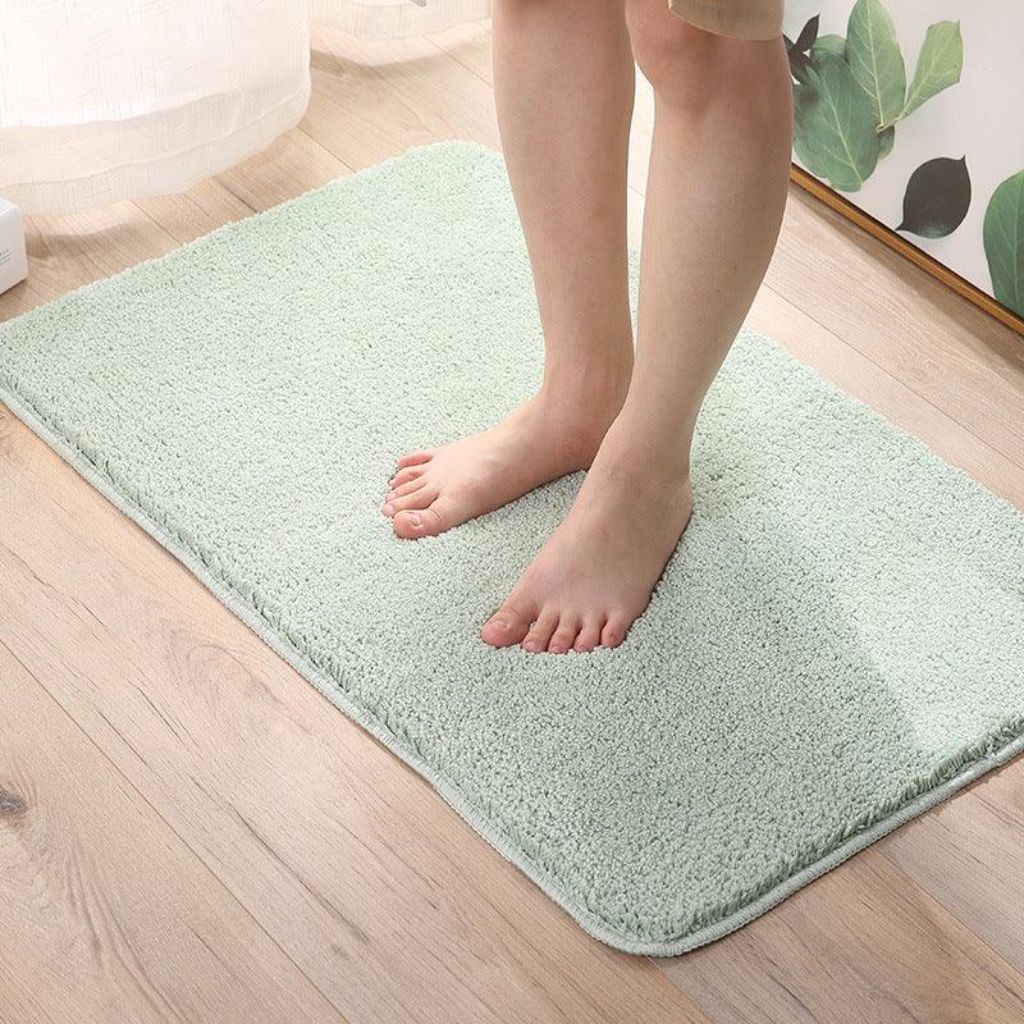 Plush Microfiber Bathroom Mat Non-Slip Fast-Dry Water Absorbent Rug for Shower Tub Kids Pets 8 Colors 5 Sizes Machine Washable | Thomler