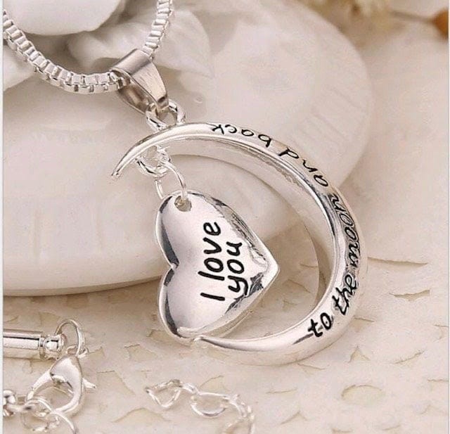 Crescent Moon Heart Pendant Necklace – Silver Alloy Charm for Women & Girls – Romantic Jewelry Gift for Mom Daughter Sister Girlfriend | Thomler