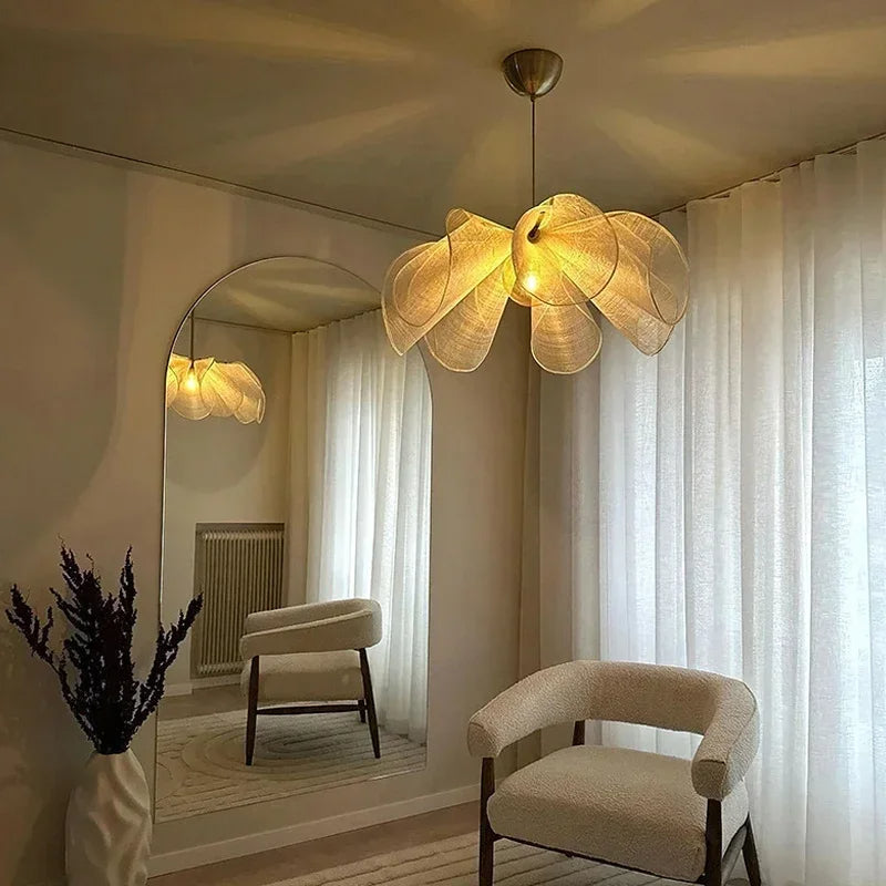 Vintage Fabric Pendant Light with Curved Shade – Warm Glow Ceiling Fixture for Dining Room, Bedroom & Reading Nook | Thomler