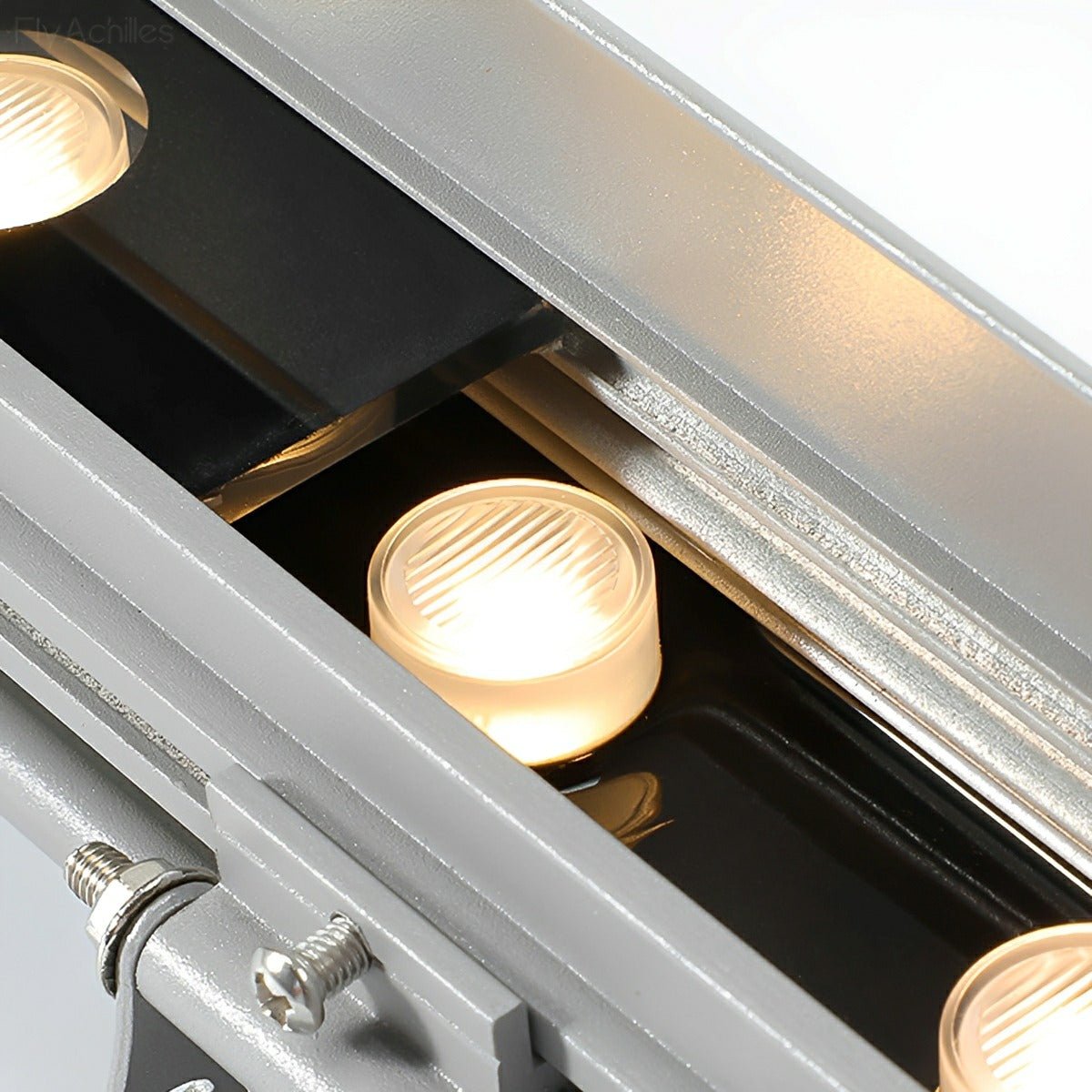 Outdoor Architectural Linear LED Fixture – Weather-Resistant Accent Lighting for Building Facades | Thomler
