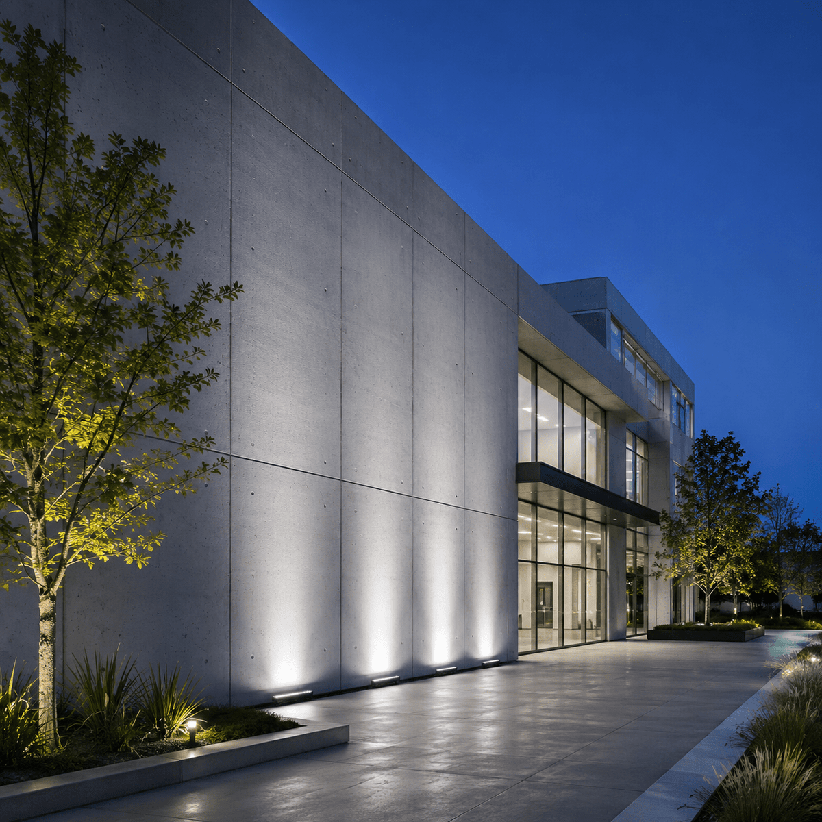 Outdoor Architectural Linear LED Fixture – Weather-Resistant Accent Lighting for Building Facades | Thomler