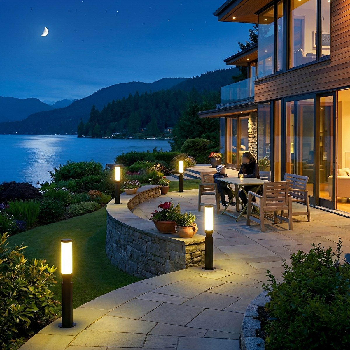 Sleek Outdoor LED Bollard Fixture – Weather-Resistant Aluminum Housing for Driveways, Walkways & Garden Edging – Slim Profile with Warm Glow | Thomler