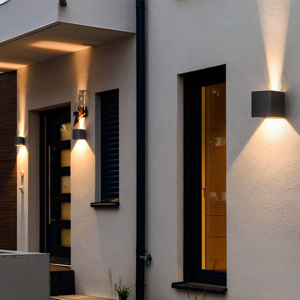 Wall Light Cast Aluminium 12W IP65 Outdoor Facade Patio Up Down Sconce Warm White Waterproof Garden Lighting | Thomler