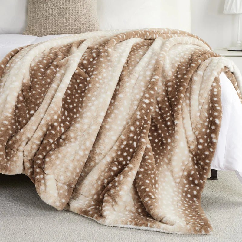 Reversible Faux Fur Throw Blanket with Woodland Deer Print – Double-Sided Plush for Couch, Bed & Living Room | Thomler