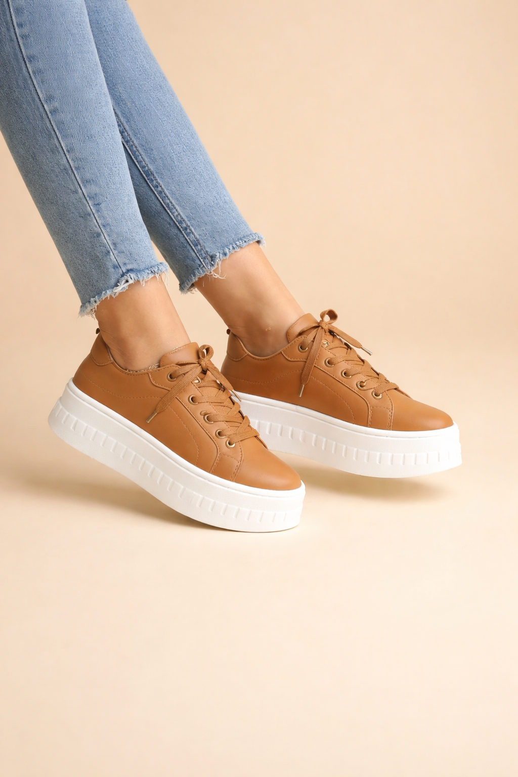 Thick Sole Lace-Up Athletic Shoes for Women – Height Boosting Fashion Sneakers for Everyday Wear | Thomler
